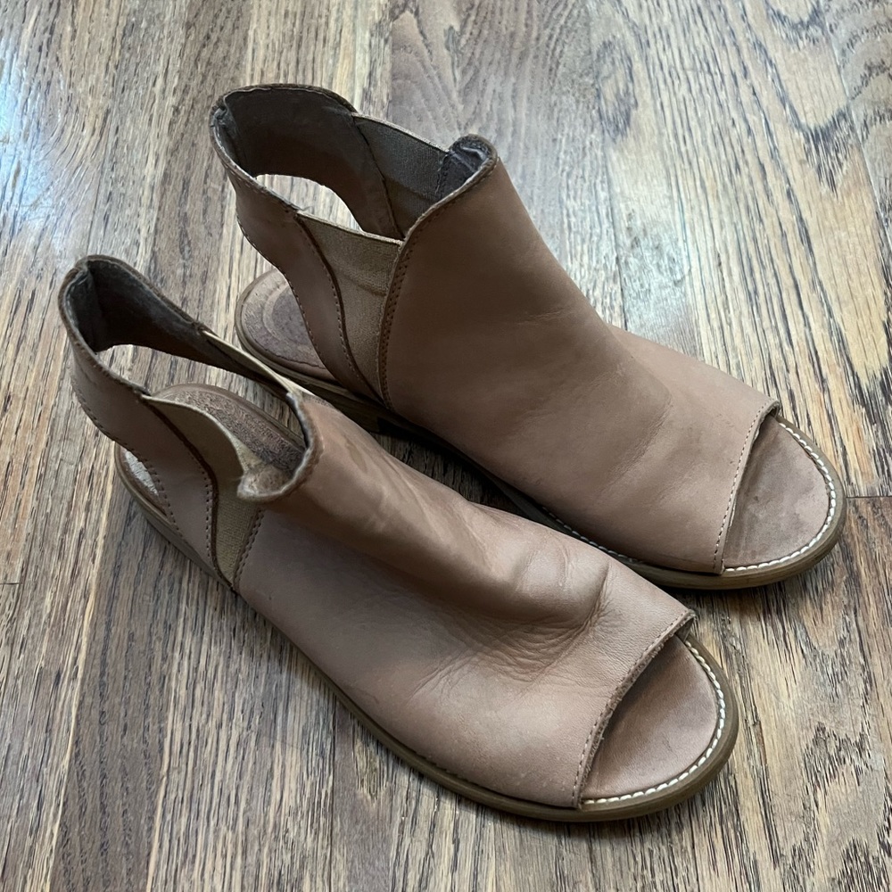 Musse & Cloud Tan Leather Sandals, 5
